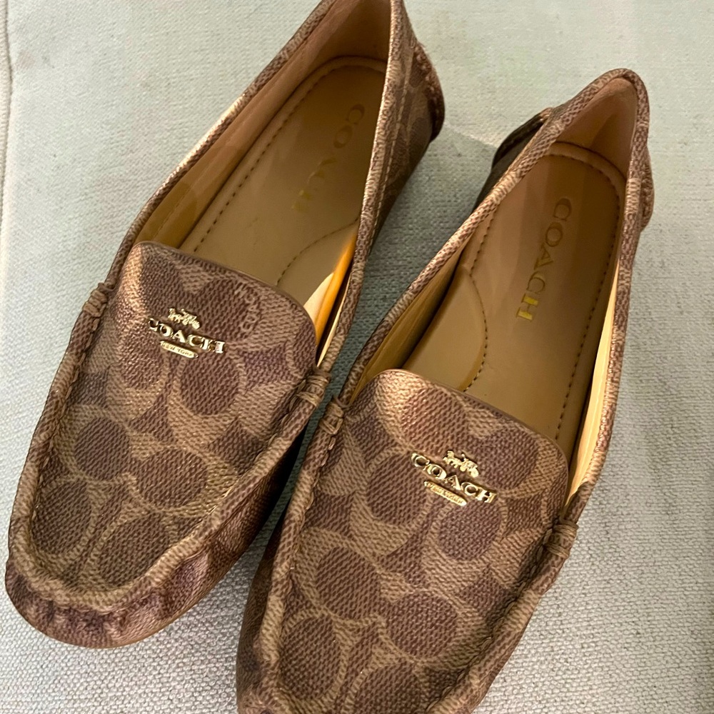 Coach - Waverly beaded loafers- Tan - size 6.5